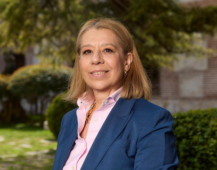 Dra. Dña. Silvia Giralt Escobar